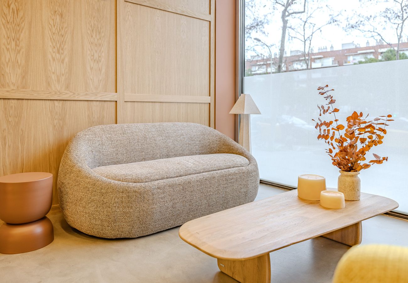 Apartment in Barcelona - OLA LIVING POBLENOU BEACH 4