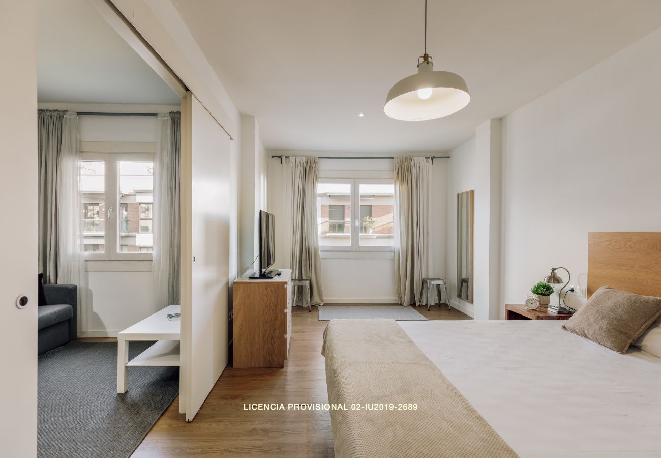 Apartment in Barcelona - OLA LIVING ST ANTONI 401