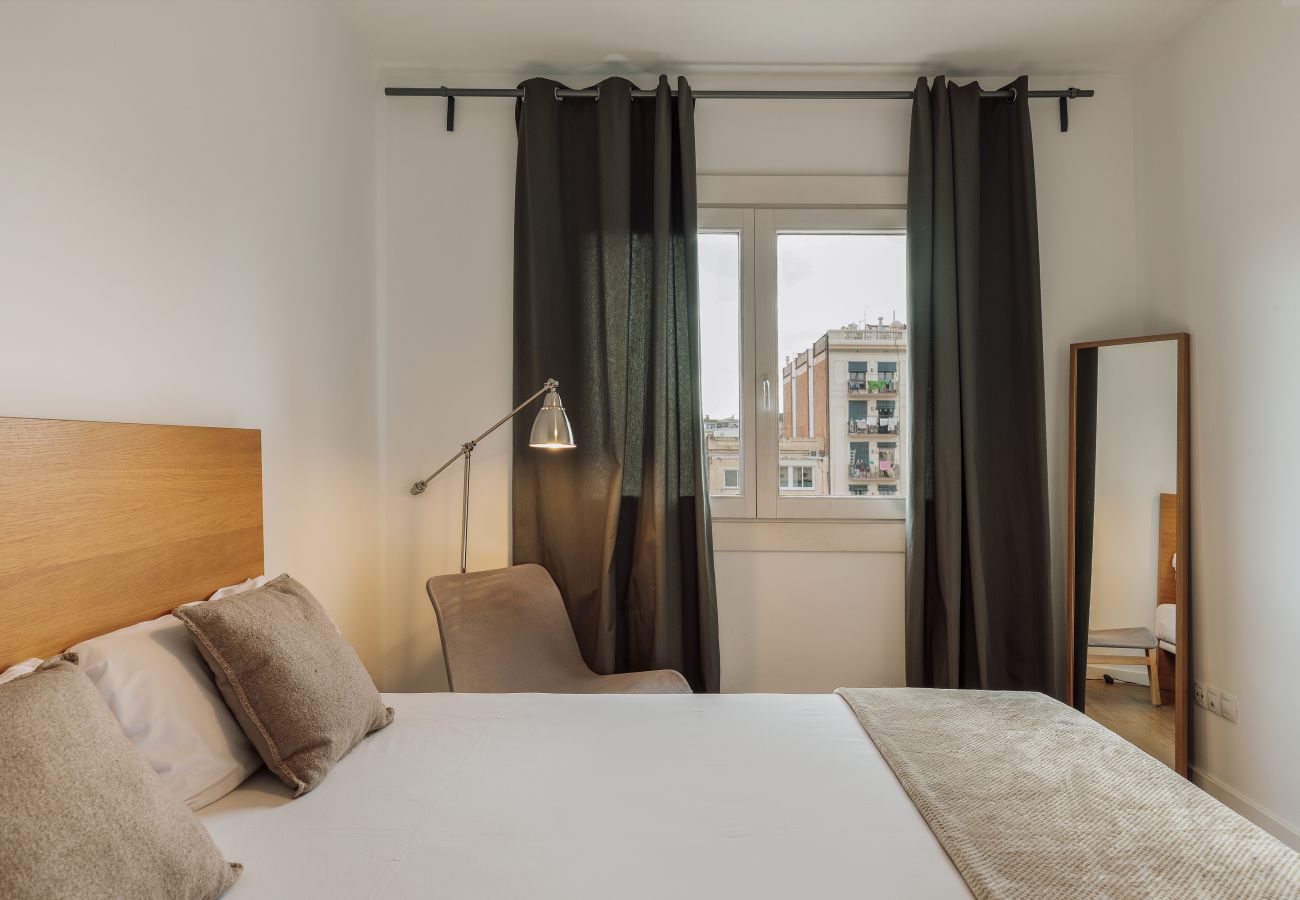 Apartment in Barcelona - OLA LIVING ST ANTONI 102
