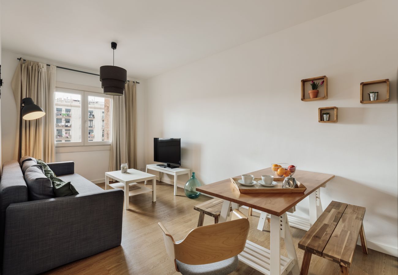 Apartment in Barcelona - OLA LIVING ST ANTONI 102