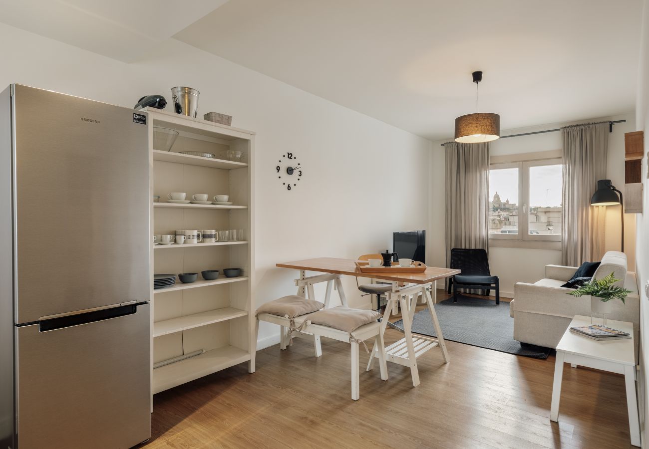 Apartment in Barcelona - OLA LIVING ST ANTONI 102