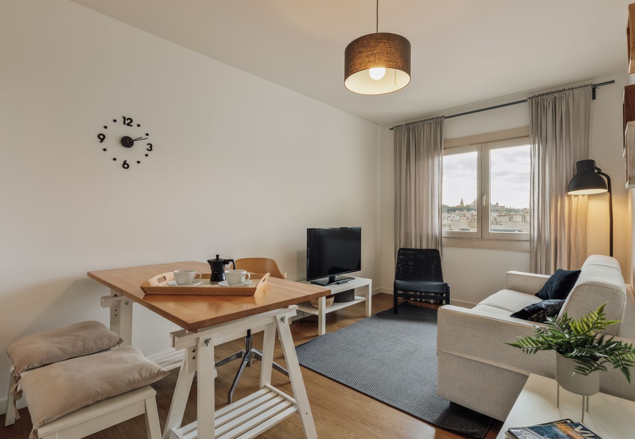 Apartment in Barcelona - OLA LIVING ST ANTONI 102