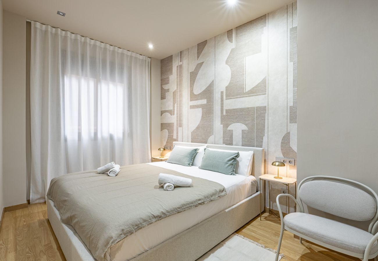 Apartment in Barcelona - OLA LIVING CONSELL DE CENT 2