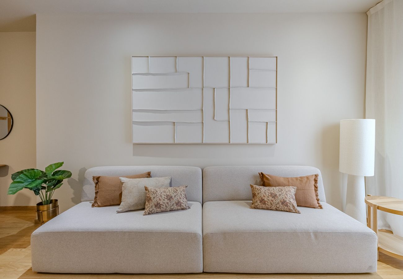 Apartment in Barcelona - OLA LIVING CONSELL DE CENT 2