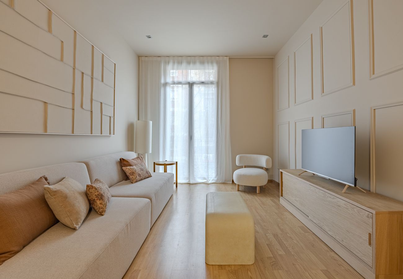 Apartment in Barcelona - OLA LIVING CONSELL DE CENT 2