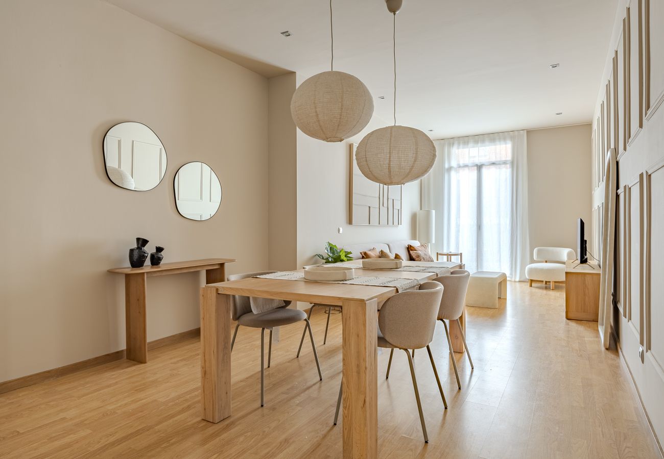 Apartment in Barcelona - OLA LIVING CONSELL DE CENT 2