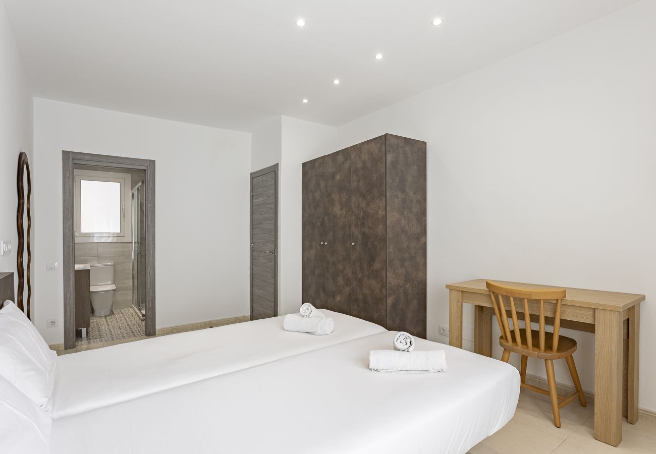 Apartment in Barcelona - OLA LIVING SAGRADA FAMILIA 4