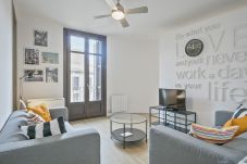 Rent by room in Barcelona - Balmes Habitación Individual Superior