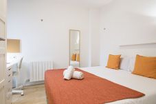 Rent by room in Barcelona - Balmes Doble Uso Individual