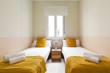 Rent by room in Barcelona - Merce Habitación Twin con Escritorio