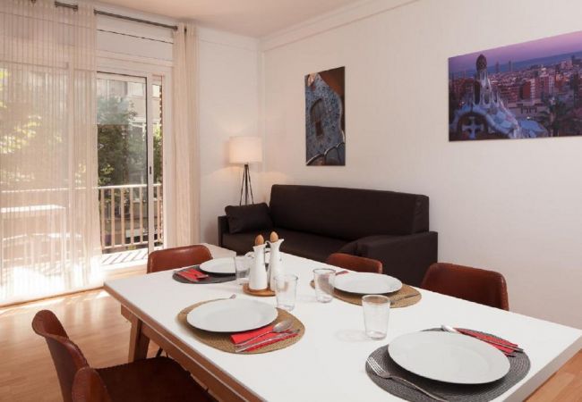 Appartement à Barcelone - OLA LIVING SAGRADA FAMILIA 5  ATTIC