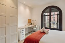 Chambres d'hôtes à Barcelona - Balmes Doble Balcon