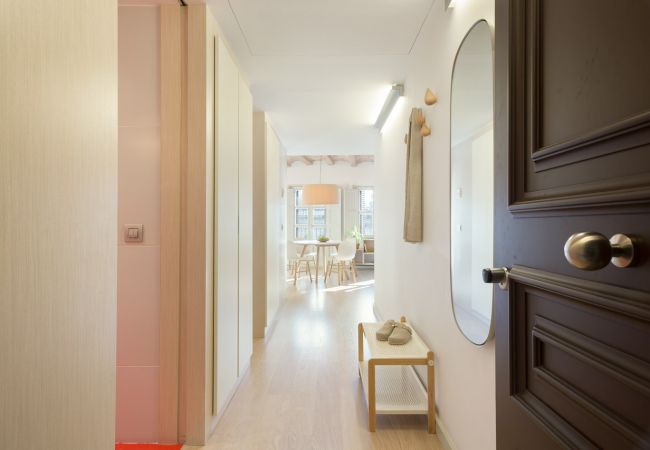 Appartamento a Barcelona - OLA LIVING BISBE SQUARE VIEW 3 Appartamento a Barcelona - OLA LIVING BISBE SQUARE VIEW 3