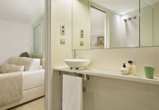 Studio a Barcelona - OLA LIVING BISBE STUDIO Studio a Barcelona - OLA LIVING BISBE STUDIO