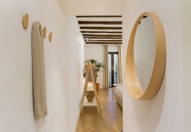 Studio a Barcelona - OLA LIVING BORN 1 Studio a Barcelona - OLA LIVING BORN 1