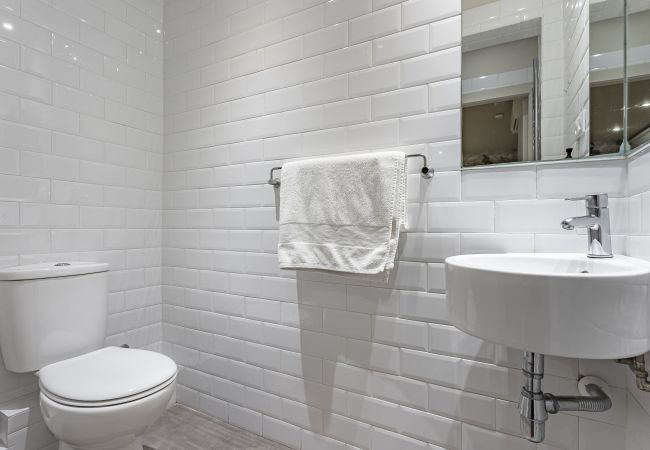 Affitto per camere a Barcelona - Ola Living Hostal Diagonal 10 Individual Affitto per camere a Barcelona - Ola Living Hostal Diagonal 10 Individual