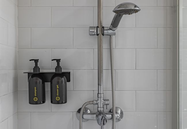 Affitto per camere a Barcelona - Ola Living Hostal Diagonal 11 Affitto per camere a Barcelona - Ola Living Hostal Diagonal 11