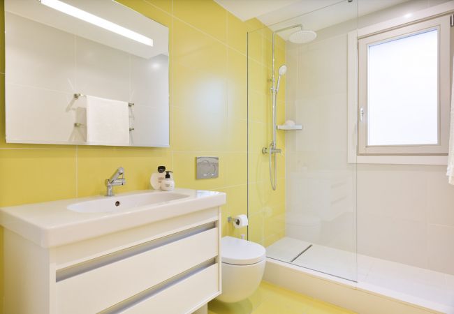 Apartamento em Barcelona - OLA LIVING BISBE SQUARE VIEW 4 Apartamento em Barcelona - OLA LIVING BISBE SQUARE VIEW 4