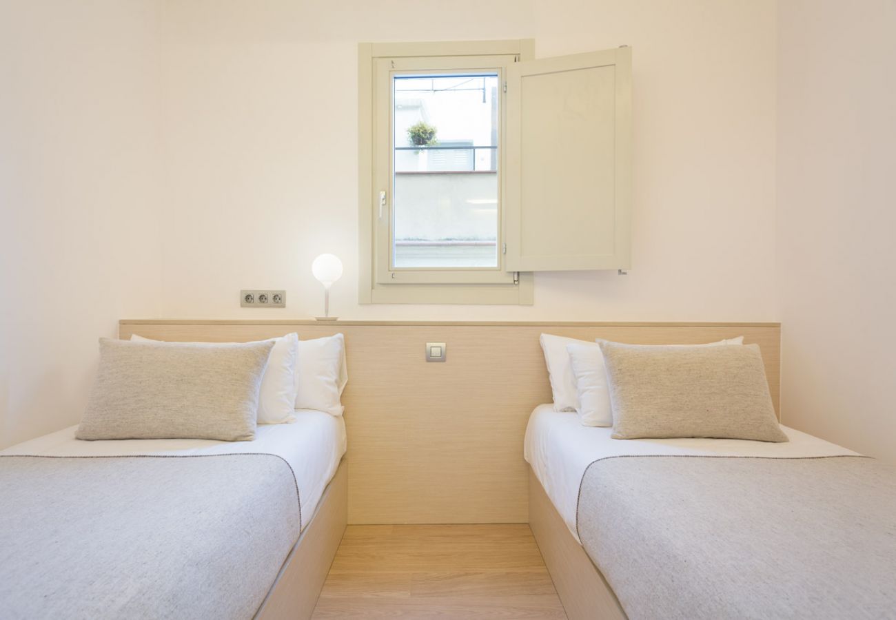 Apartamento em Barcelona - OLA LIVING BISBE SQUARE VIEW 4 Apartamento em Barcelona - OLA LIVING BISBE SQUARE VIEW 4