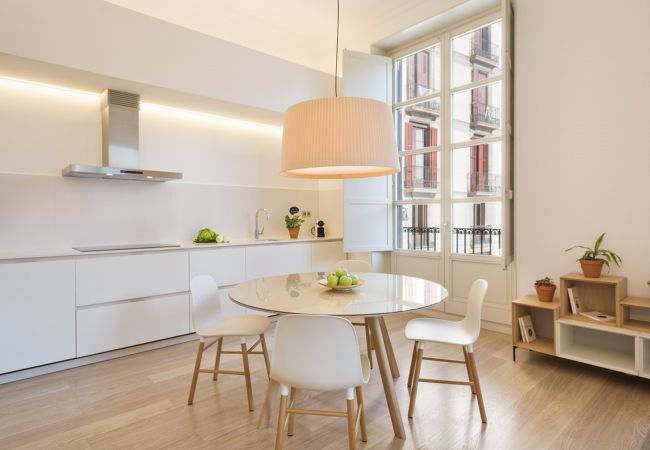 Apartamento em Barcelona - OLA LIVING BISBE SQUARE VIEW 1 Apartamento em Barcelona - OLA LIVING BISBE SQUARE VIEW 1