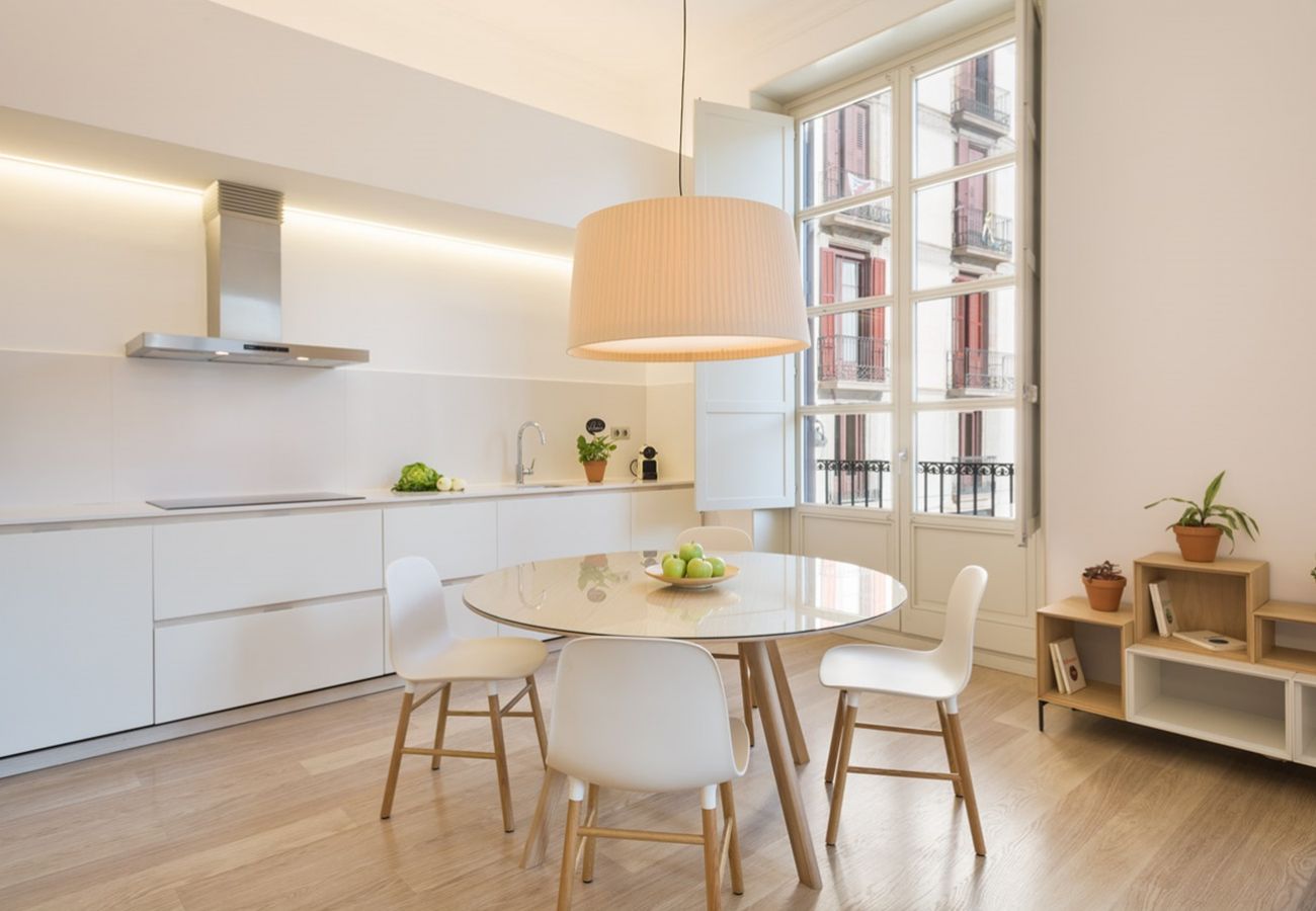 Apartamento em Barcelona - OLA LIVING BISBE SQUARE VIEW 1 Apartamento em Barcelona - OLA LIVING BISBE SQUARE VIEW 1