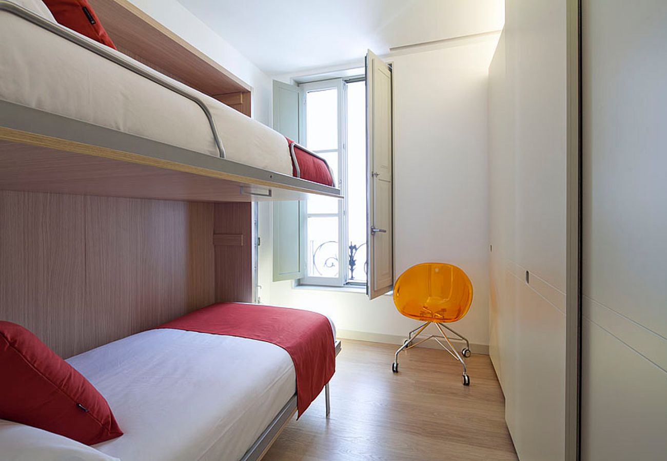 Apartamento em Barcelona - OLA LIVING PETRITXOL LES RAMBLES