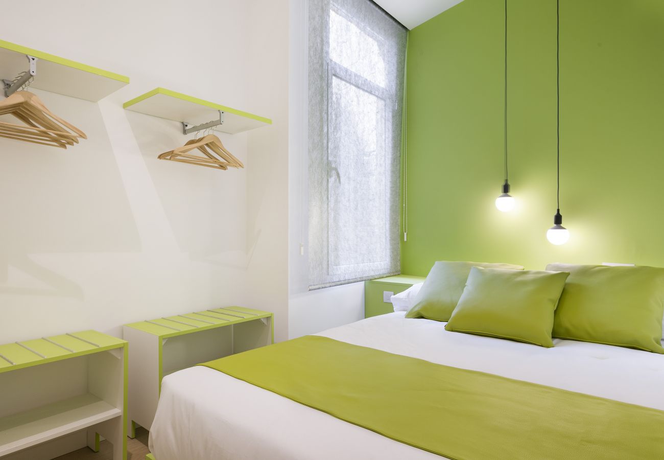 Apartamento em Barcelona - OLA LIVING SANTA ANNA 5