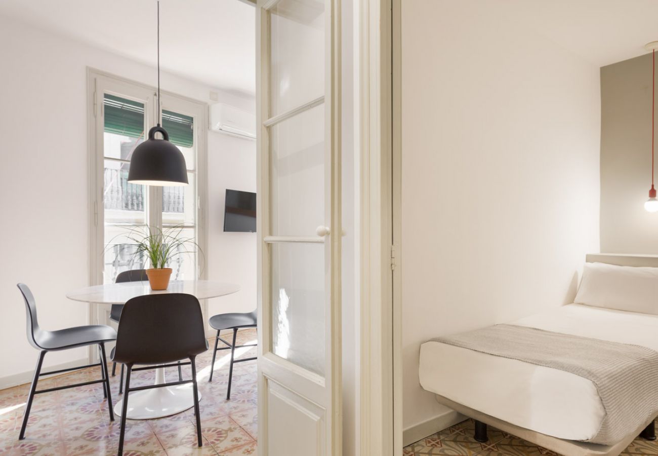 Apartamento em Barcelona - OLA LIVING SANTA ANNA 4