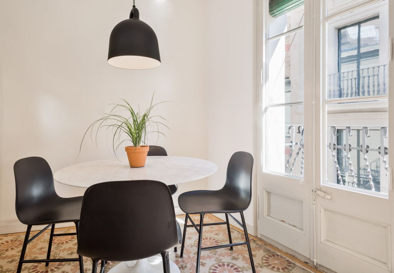 Apartamento em Barcelona - OLA LIVING SANTA ANNA 4