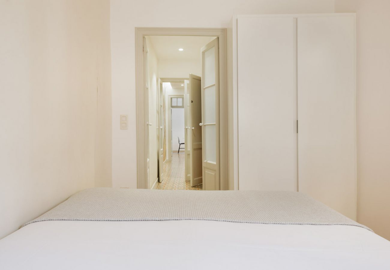 Apartamento em Barcelona - OLA LIVING SANTA ANNA 4