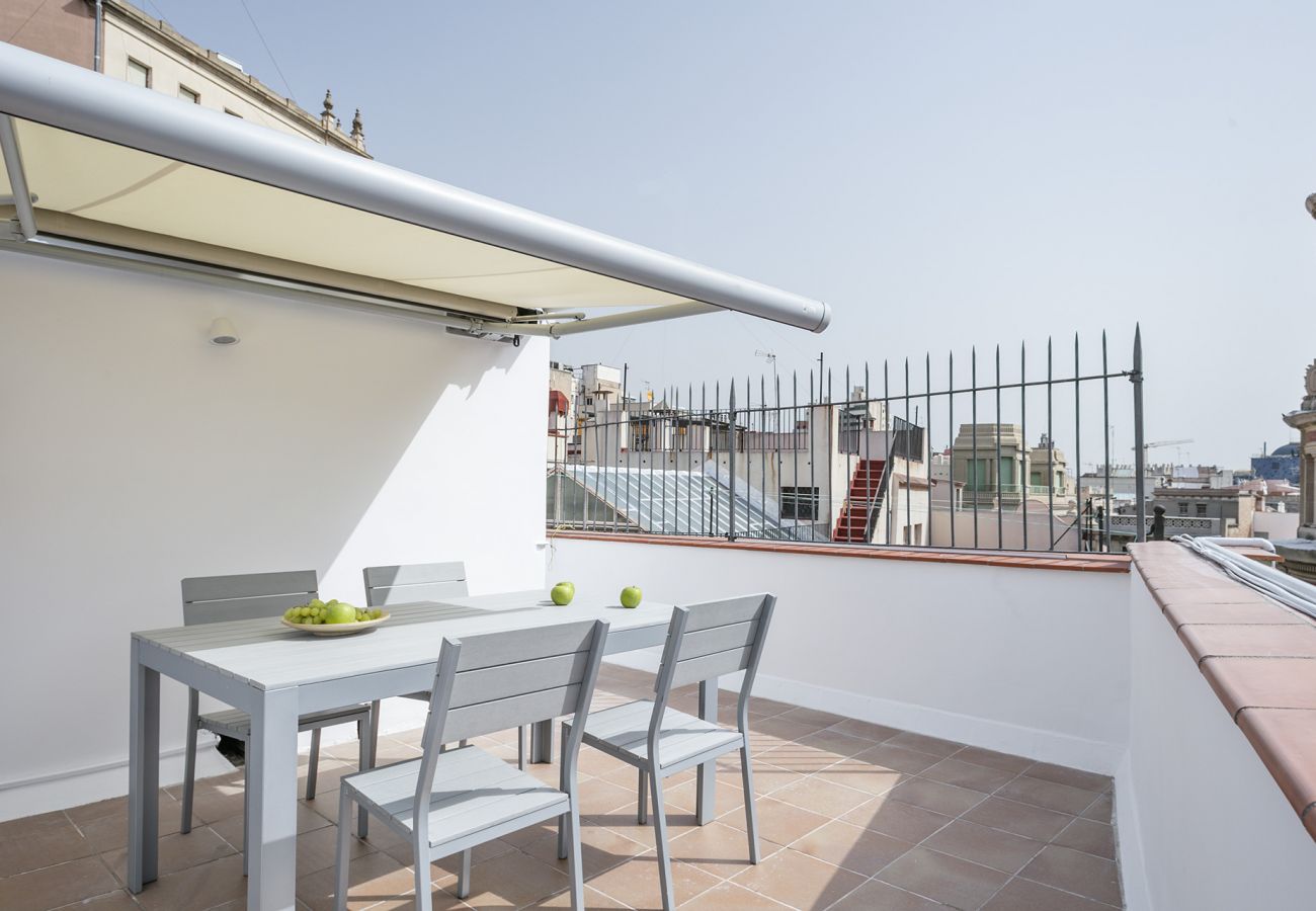 Apartamento em Barcelona - OLA LIVING SANTA ANNA ATTIC