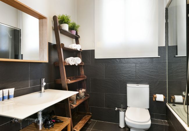 Apartamento em Barcelona - OLA LIVING GAUDI Apartamento em Barcelona - OLA LIVING GAUDI
