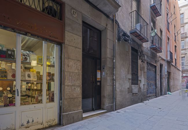 Apartamento em Barcelona - OLA LIVING GAUDI Apartamento em Barcelona - OLA LIVING GAUDI