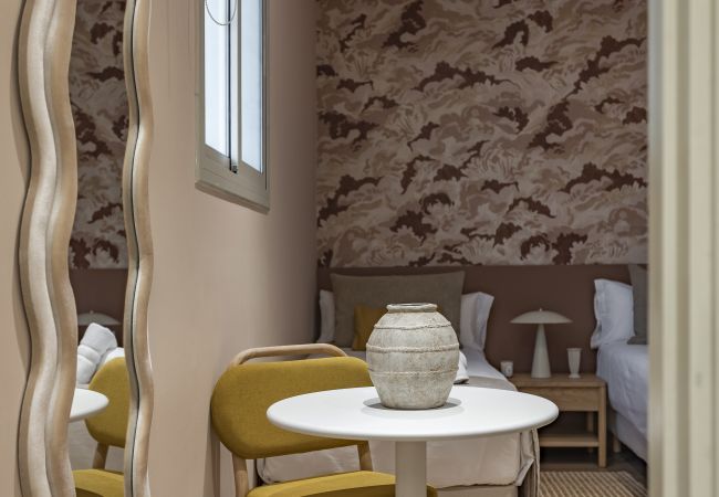 Quarto em Barcelona - Ola Living Hostal Diagonal 11 Quarto em Barcelona - Ola Living Hostal Diagonal 11
