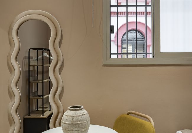 Quarto em Barcelona - Ola Living Hostal Diagonal 11 Quarto em Barcelona - Ola Living Hostal Diagonal 11