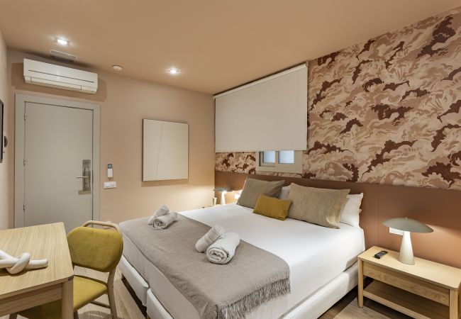 Quarto em Barcelona - Ola Living Hostal Diagonal 11 Quarto em Barcelona - Ola Living Hostal Diagonal 11