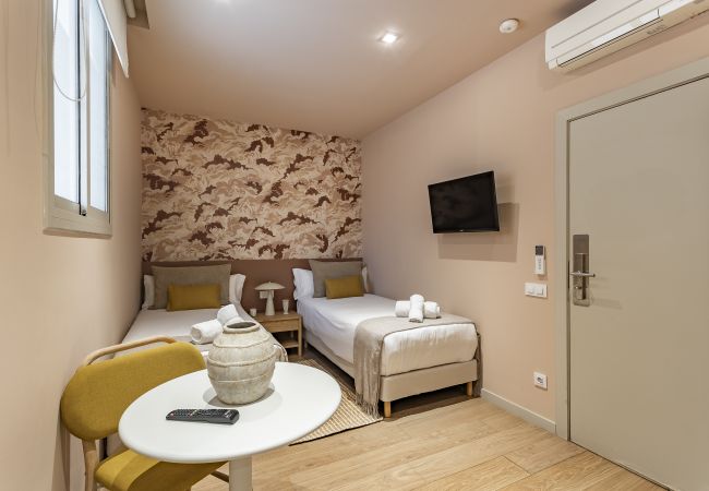 Quarto em Barcelona - Ola Living Hostal Diagonal 11 Quarto em Barcelona - Ola Living Hostal Diagonal 11