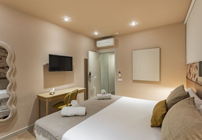 Quarto em Barcelona - Ola Living Hostal Diagonal 11 Quarto em Barcelona - Ola Living Hostal Diagonal 11
