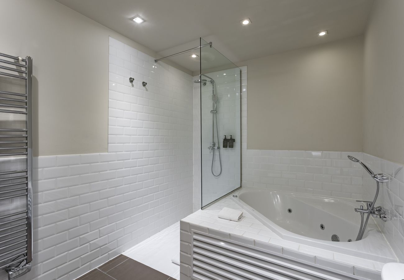 Quarto em Barcelona - Ola Living Hostal Diagonal 12