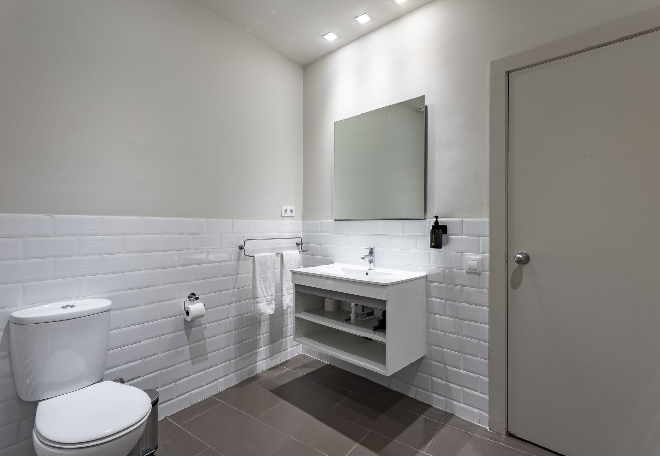 Quarto em Barcelona - Ola Living Hostal Diagonal 12