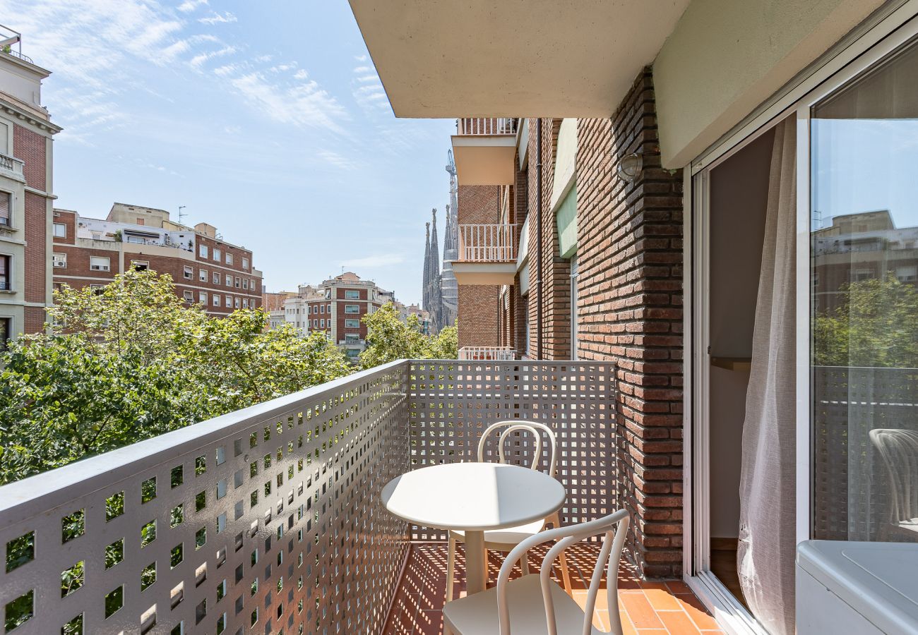 Apartamento em Barcelona - OLA LIVING SAGRADA FAMILIA 3