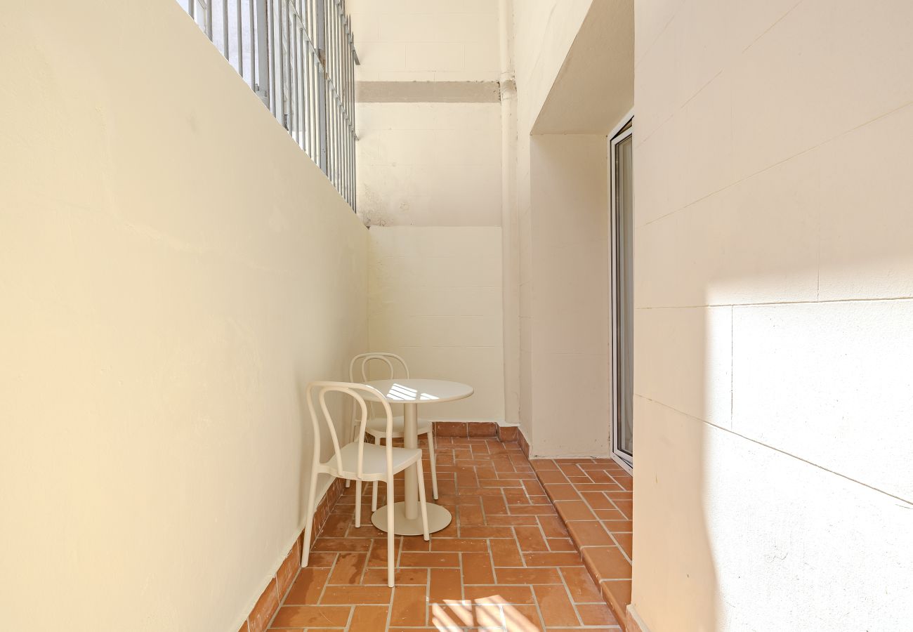 Apartamento em Barcelona - Ola Living Diagonal A Bajos 2