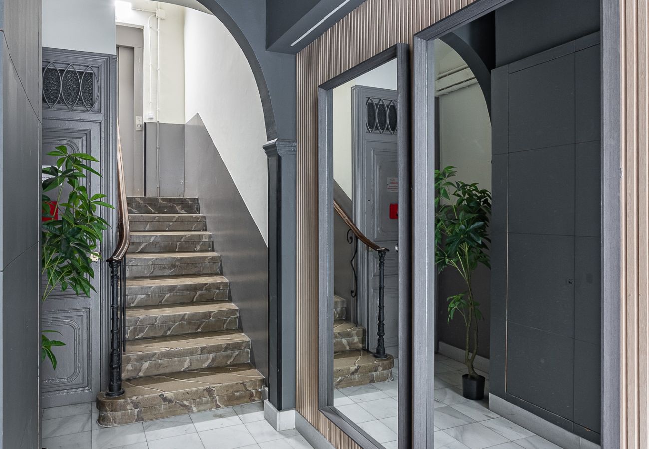 Apartamento em Barcelona - OLA LIVING CONSELL DE CENT 5