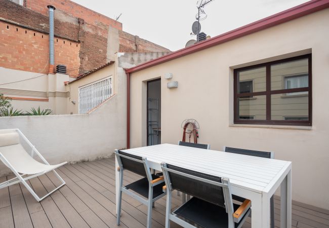 em Barcelona - OLA LIVING BATLLO ATTIC