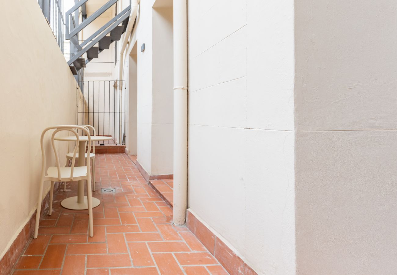 Apartamento em Barcelona - Ola Living Diagonal A Bajos 3