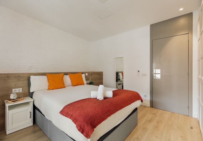 Alquiler por habitaciones en Barcelona - Balmes Doble Balcon Alquiler por habitaciones en Barcelona - Balmes Doble Balcon