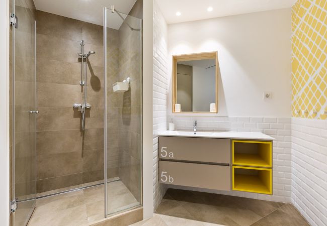 Alquiler por habitaciones en Barcelona - Balmes Doble Balcon Alquiler por habitaciones en Barcelona - Balmes Doble Balcon