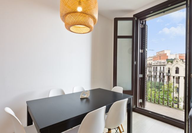 Alquiler por habitaciones en Barcelona - Balmes Twin con Balcón Alquiler por habitaciones en Barcelona - Balmes Twin con Balcón