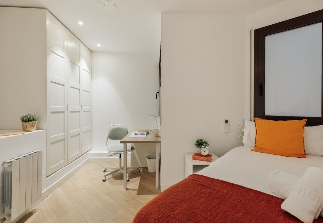 Alquiler por habitaciones en Barcelona - Balmes Habitación Individual Premium Alquiler por habitaciones en Barcelona - Balmes Habitación Individual Premium