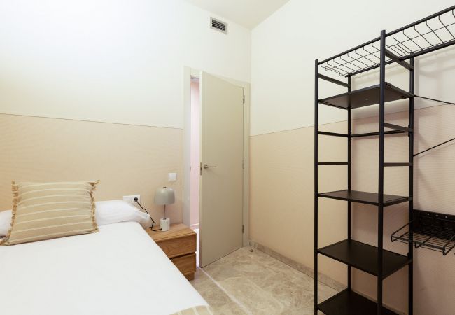 Alquiler por habitaciones en Barcelona - Merce Habitación Individual Alquiler por habitaciones en Barcelona - Merce Habitación Individual